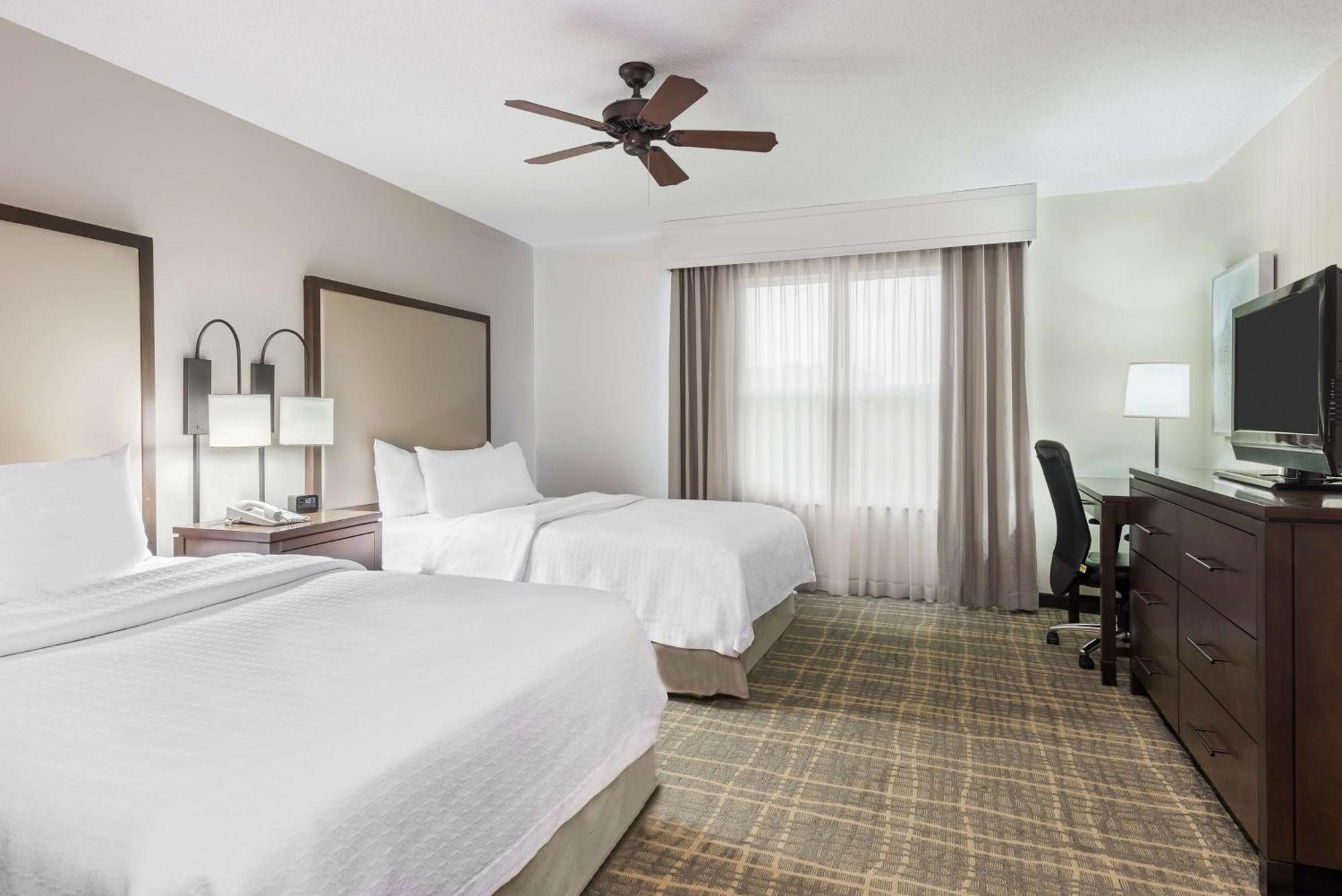 โฮมวู้ด สวีท บาย ฮิลตัน รอลีจ์ แคร็บทรี แวลเลย์ Hotel ราลลี ภายนอก รูปภาพ