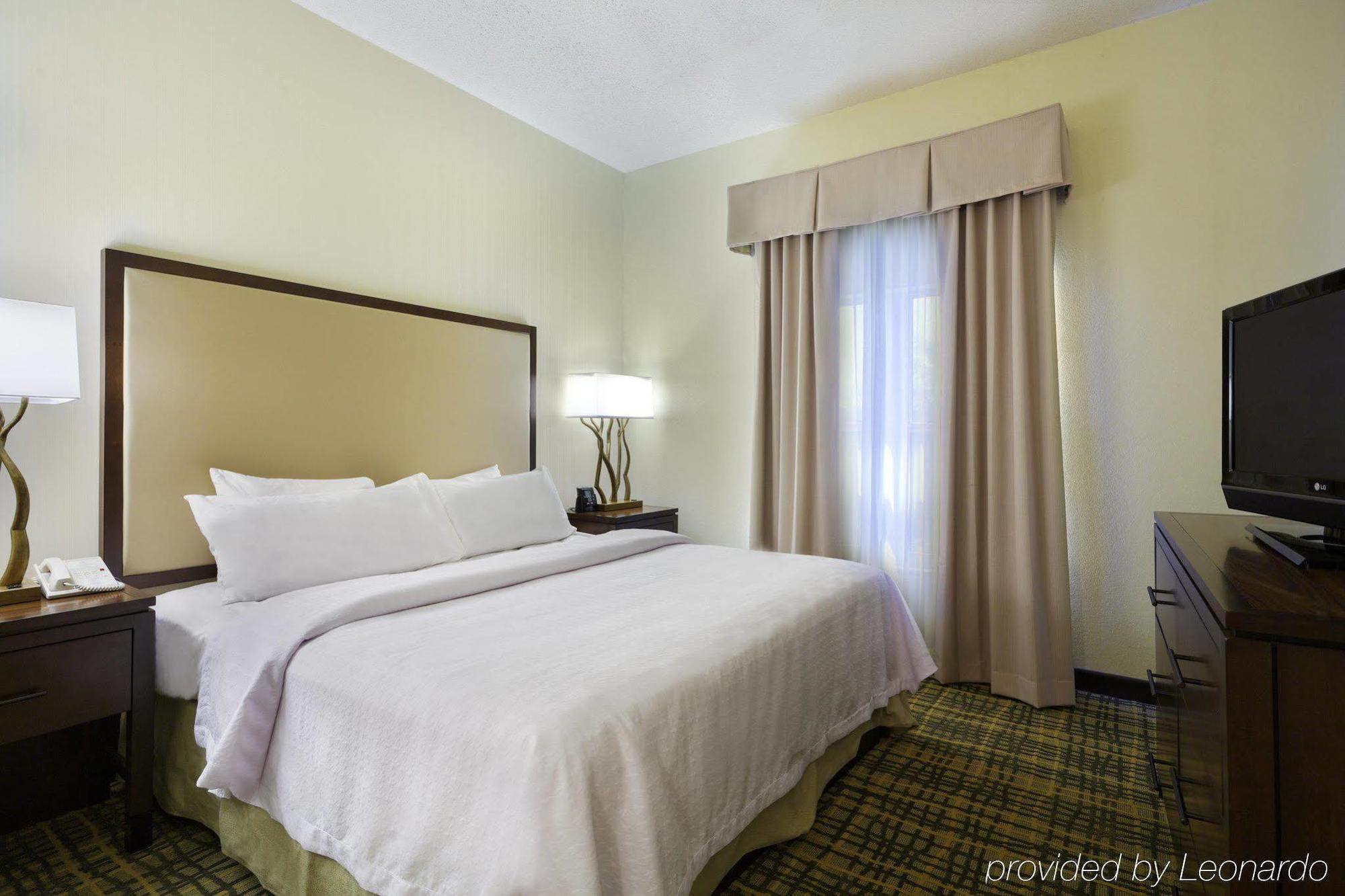 โฮมวู้ด สวีท บาย ฮิลตัน รอลีจ์ แคร็บทรี แวลเลย์ Hotel ราลลี ภายนอก รูปภาพ