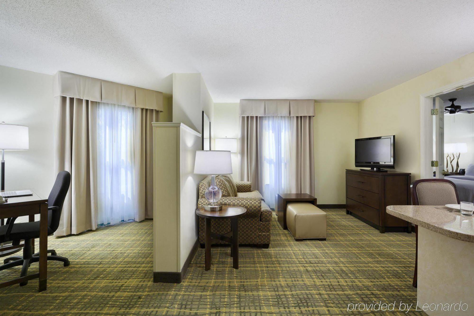โฮมวู้ด สวีท บาย ฮิลตัน รอลีจ์ แคร็บทรี แวลเลย์ Hotel ราลลี ภายนอก รูปภาพ